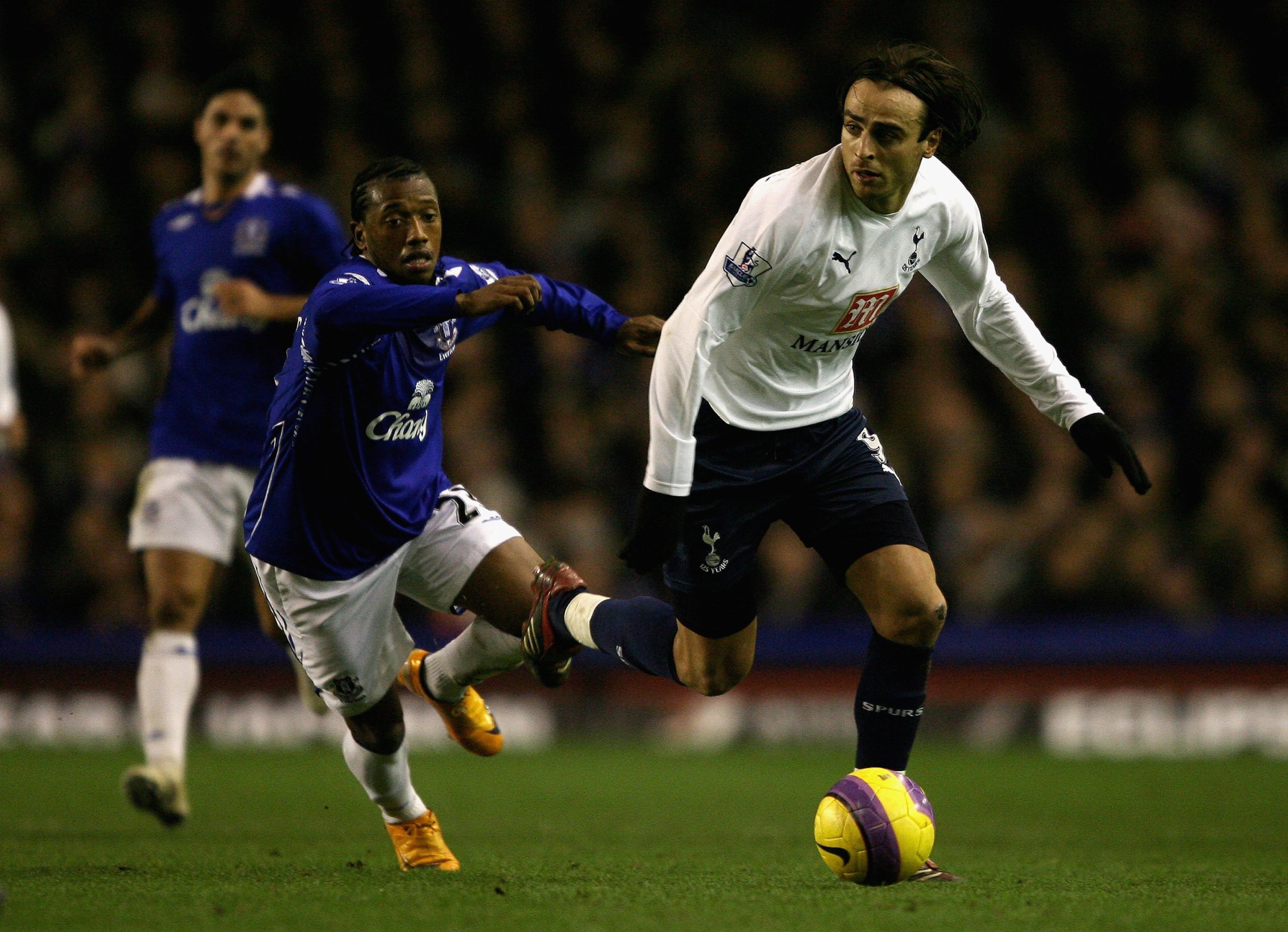 Dimitar Berbatov: The Elegant Striker