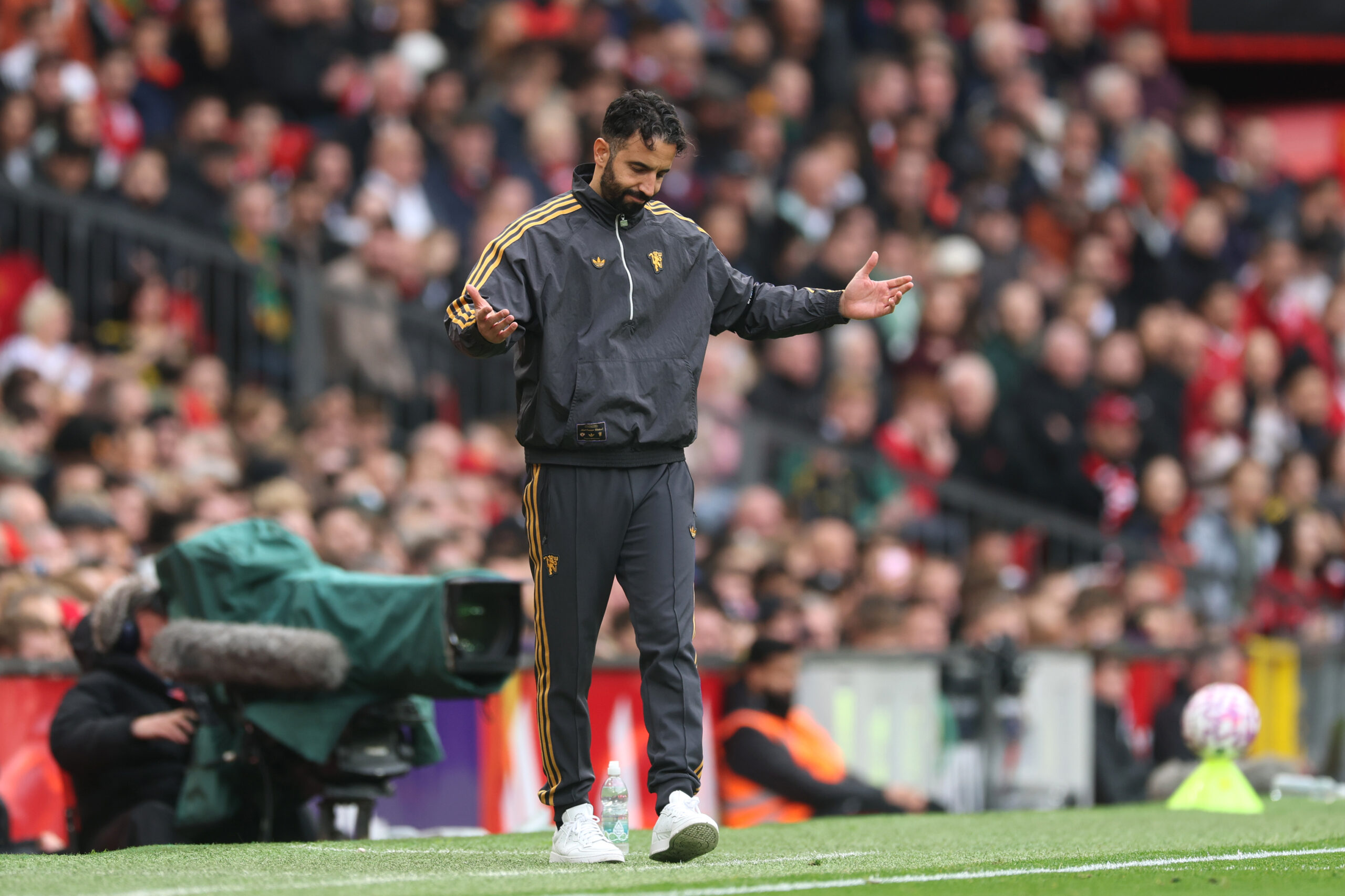 Amorim’s crumbs of comfort not enough for Manchester United fans