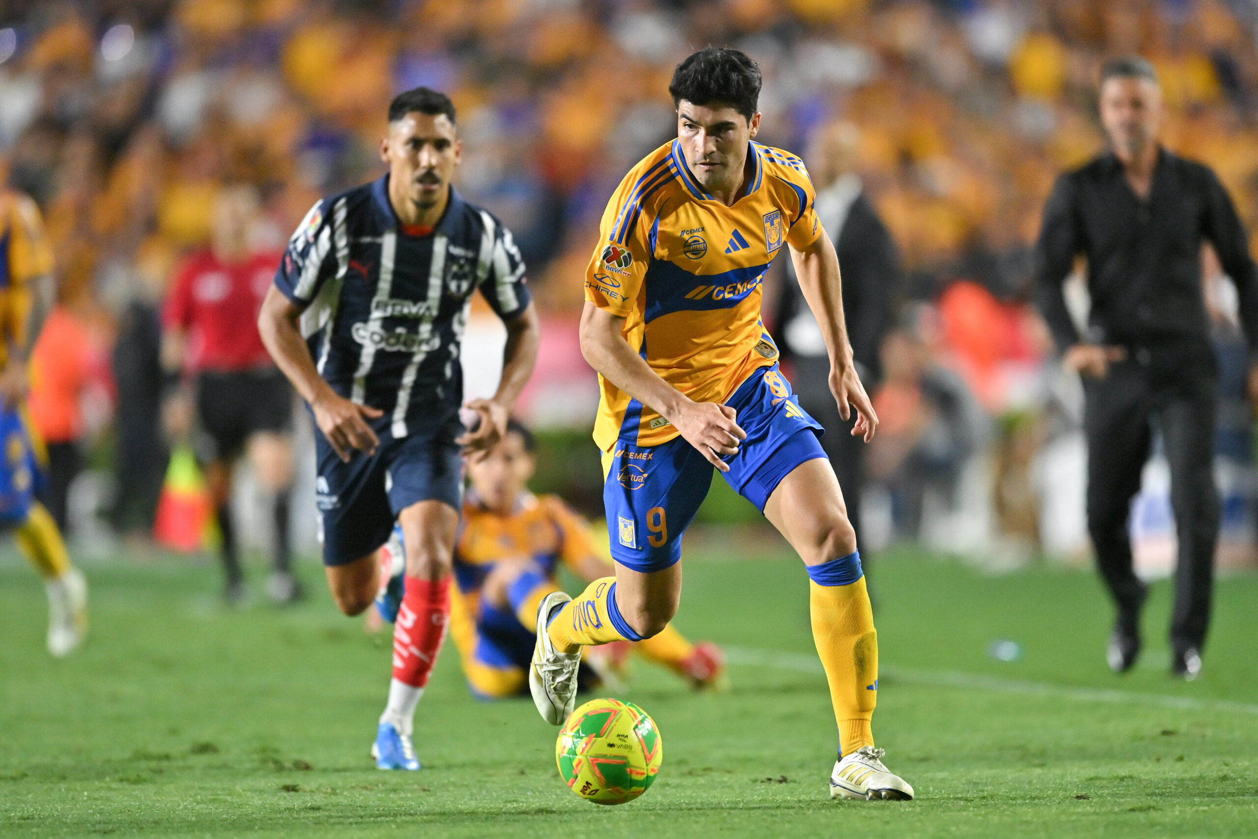 The Week of the Clásico Regio: Monterrey Divided, but United by Passion