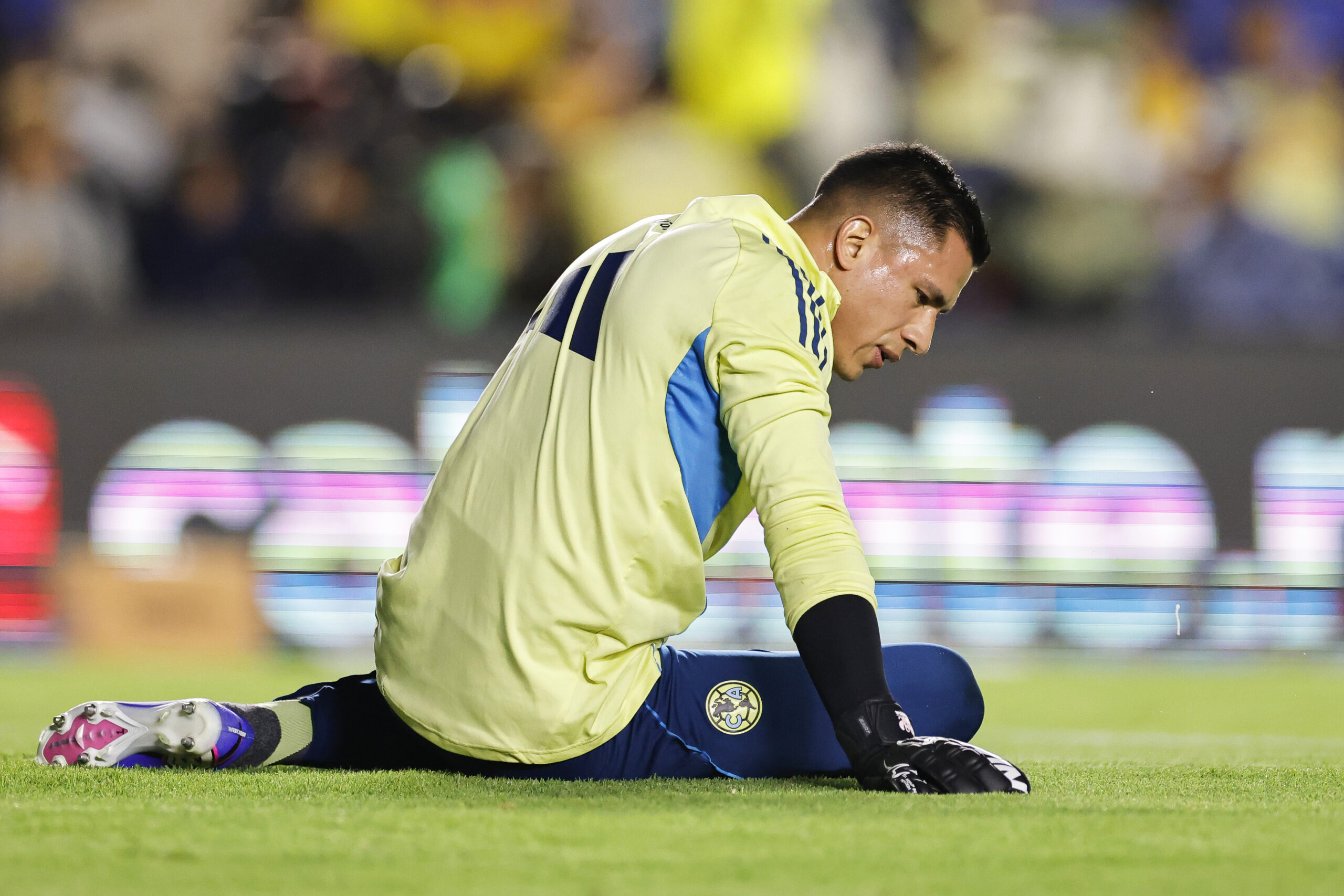 Malagón’s Injury Forces Mexico to Search for a New Goalkeeper