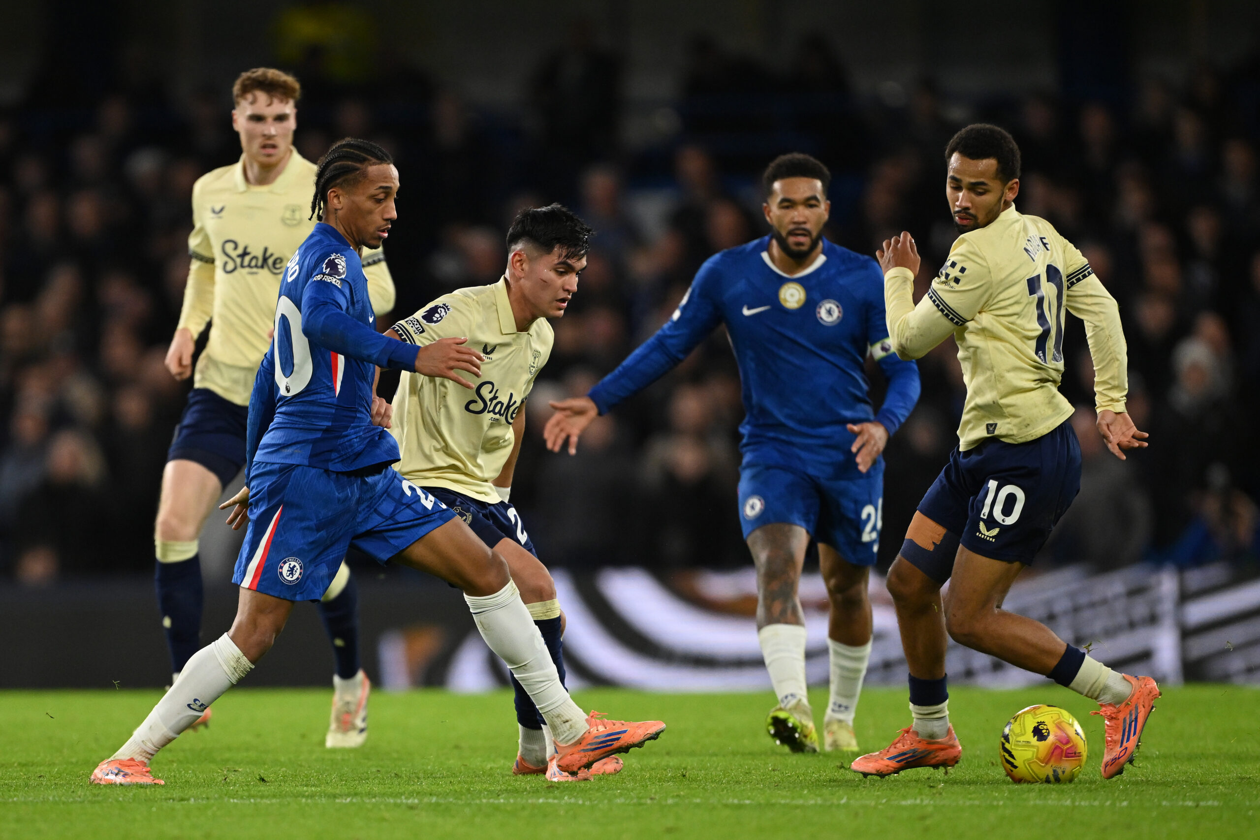 Everton vs. Chelsea: Two Teams on Different Trajectories