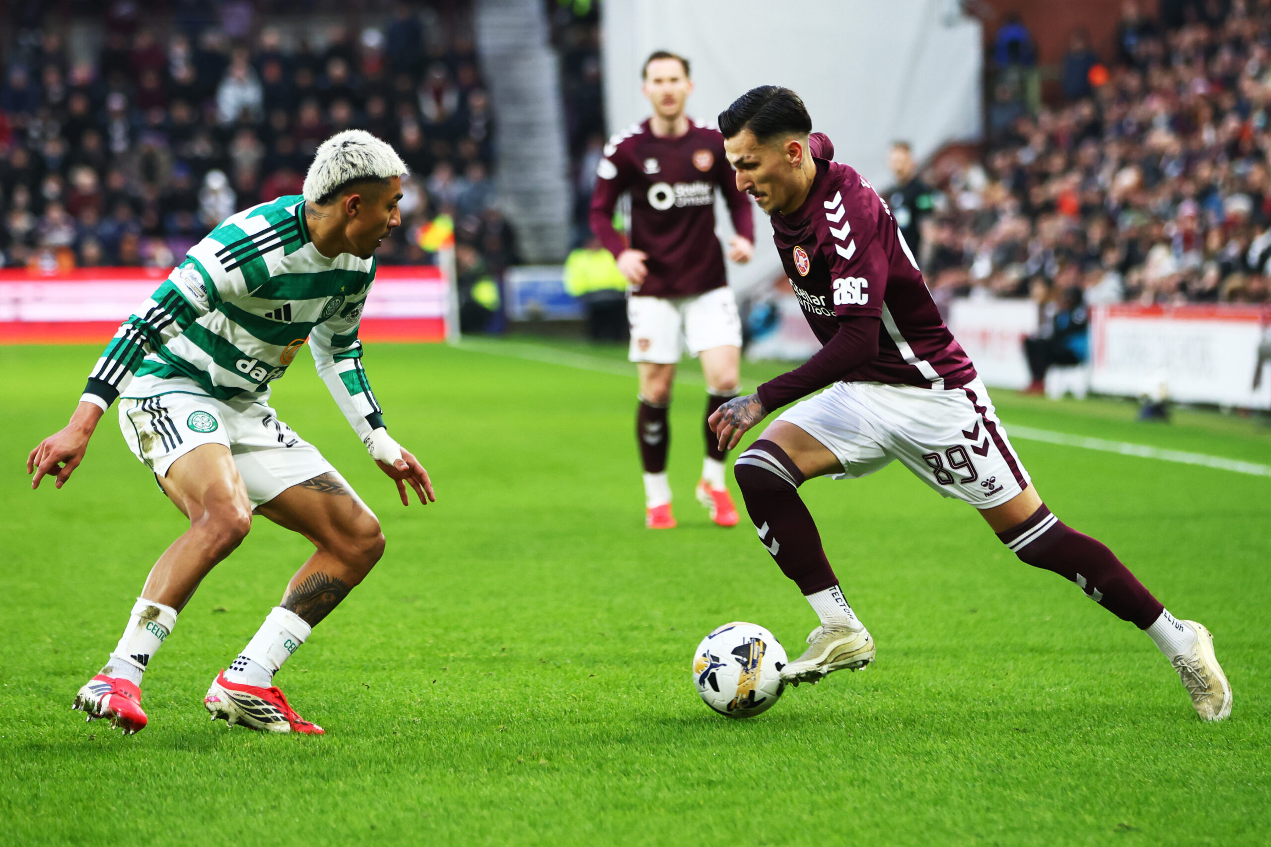 Celtic vs Hearts Battle for Scottish Premiership Crown