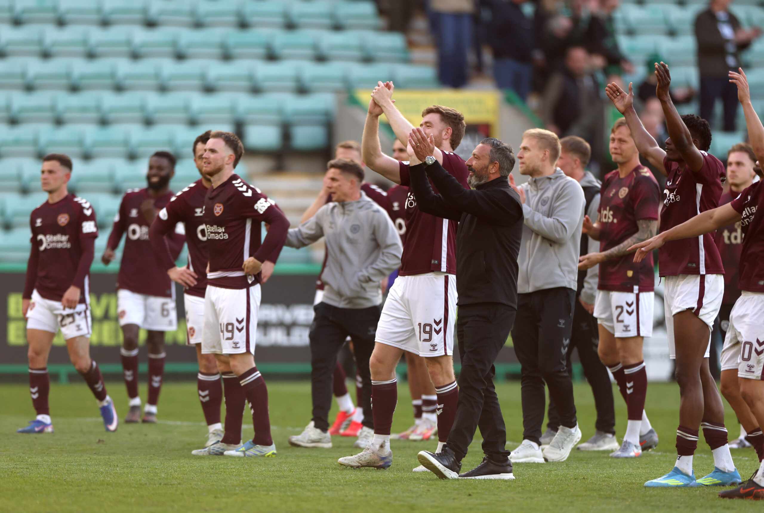 The Scottish Premiership title race is set for a grandstand finish