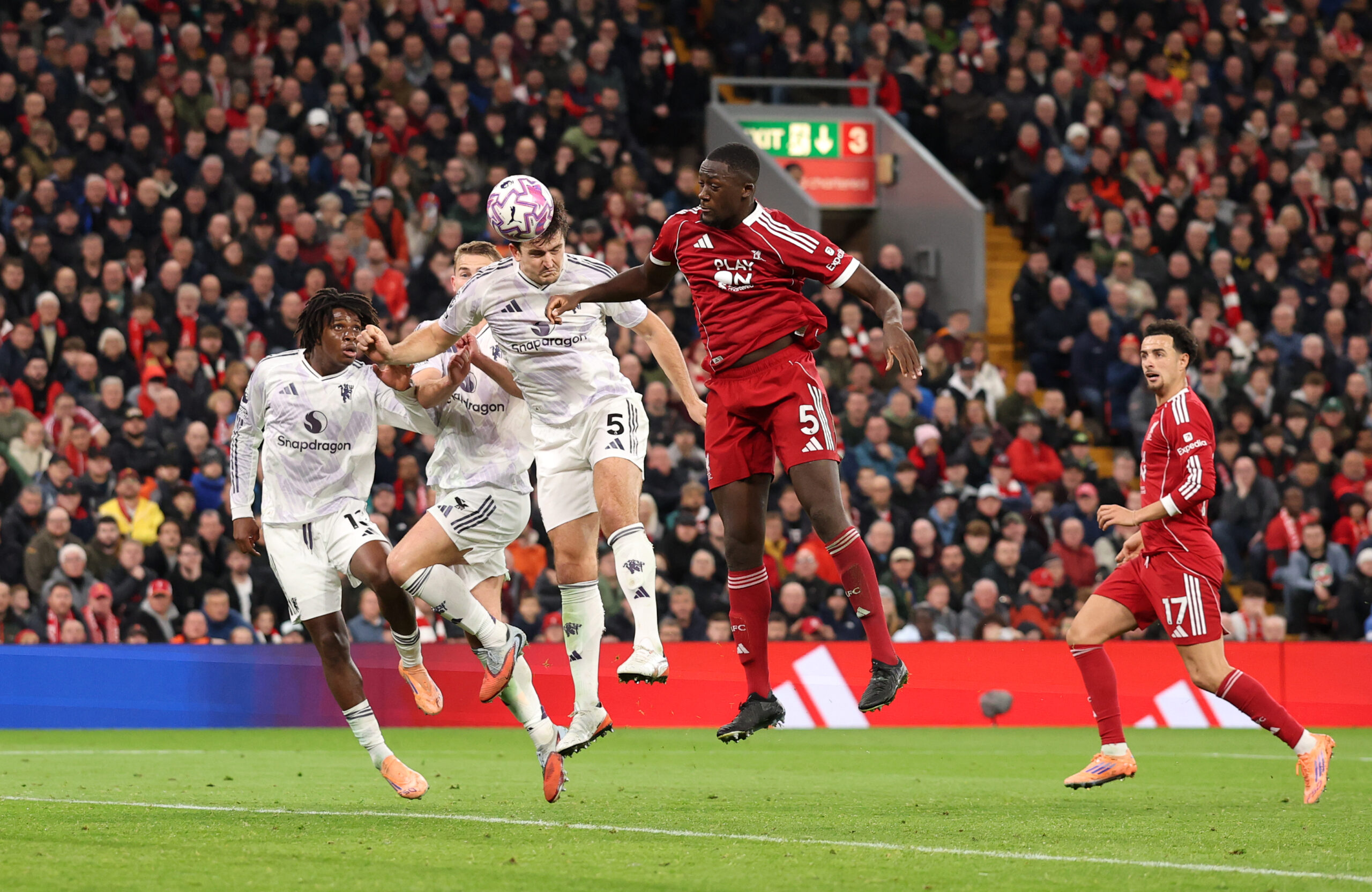 Manchester United vs. Liverpool: Fierce Rivalry Reignites