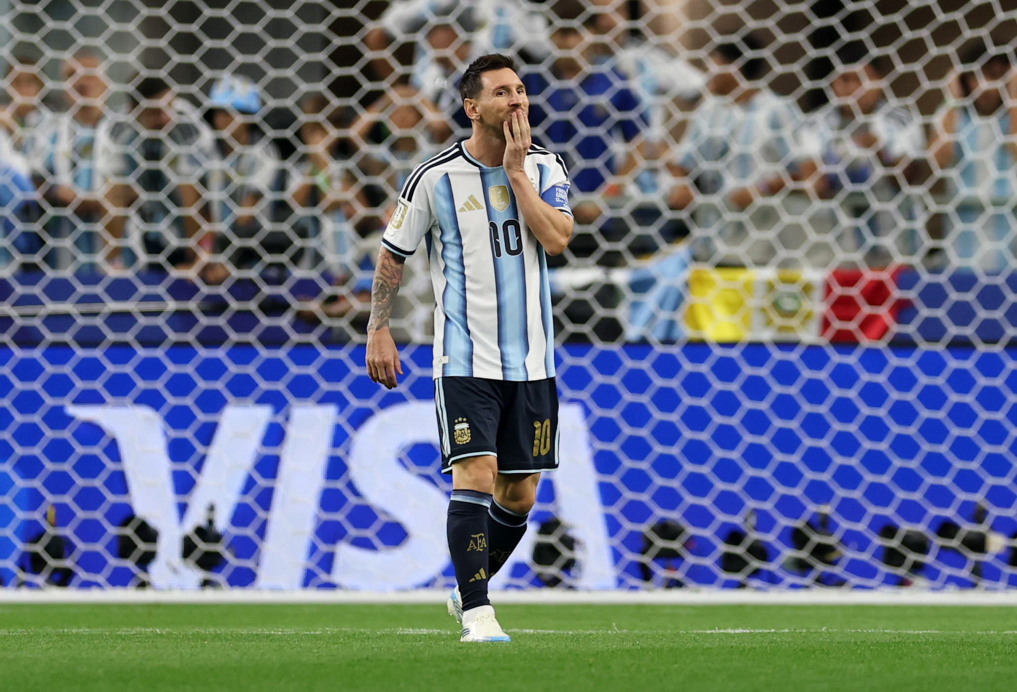 Lionel Messi Sucks… at Penalty Kicks