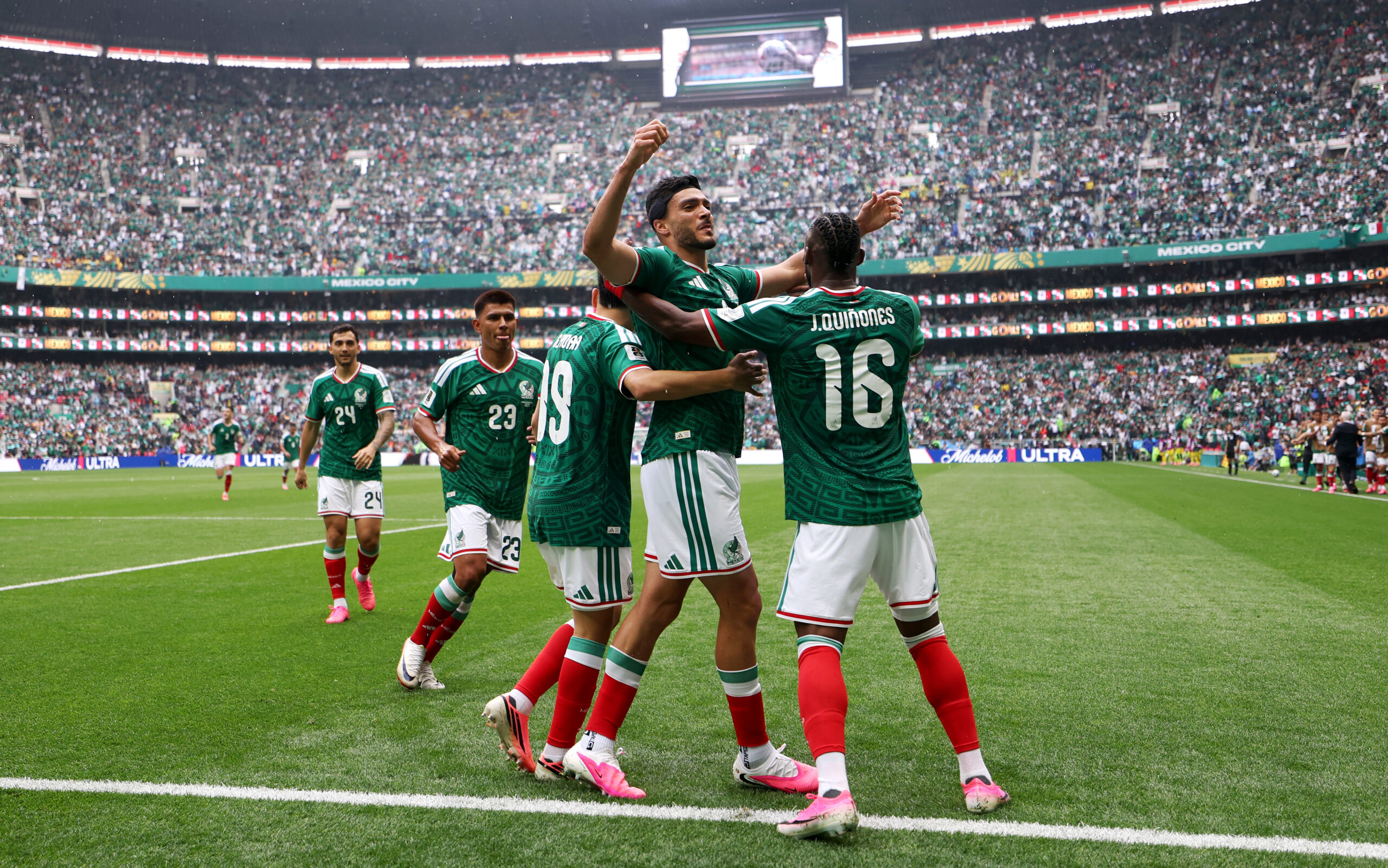 Mexican Fiesta: El Tri delivers in its World Cup debut against a toothless South Africa