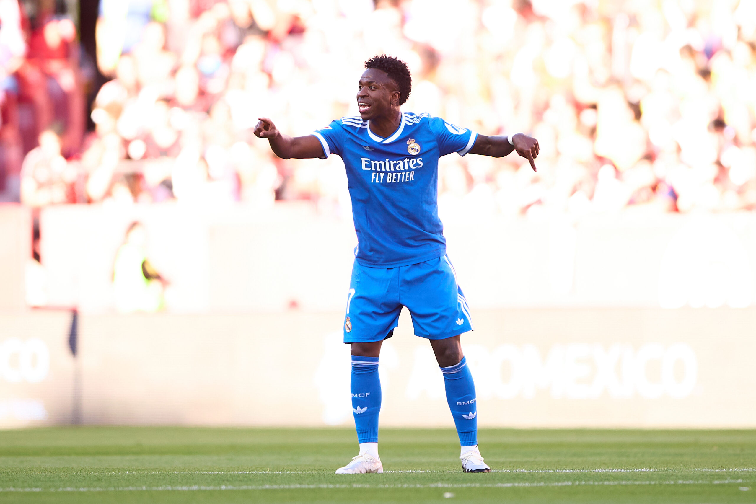 A Record Transfer Bid for Vinícius Júnior on the Table