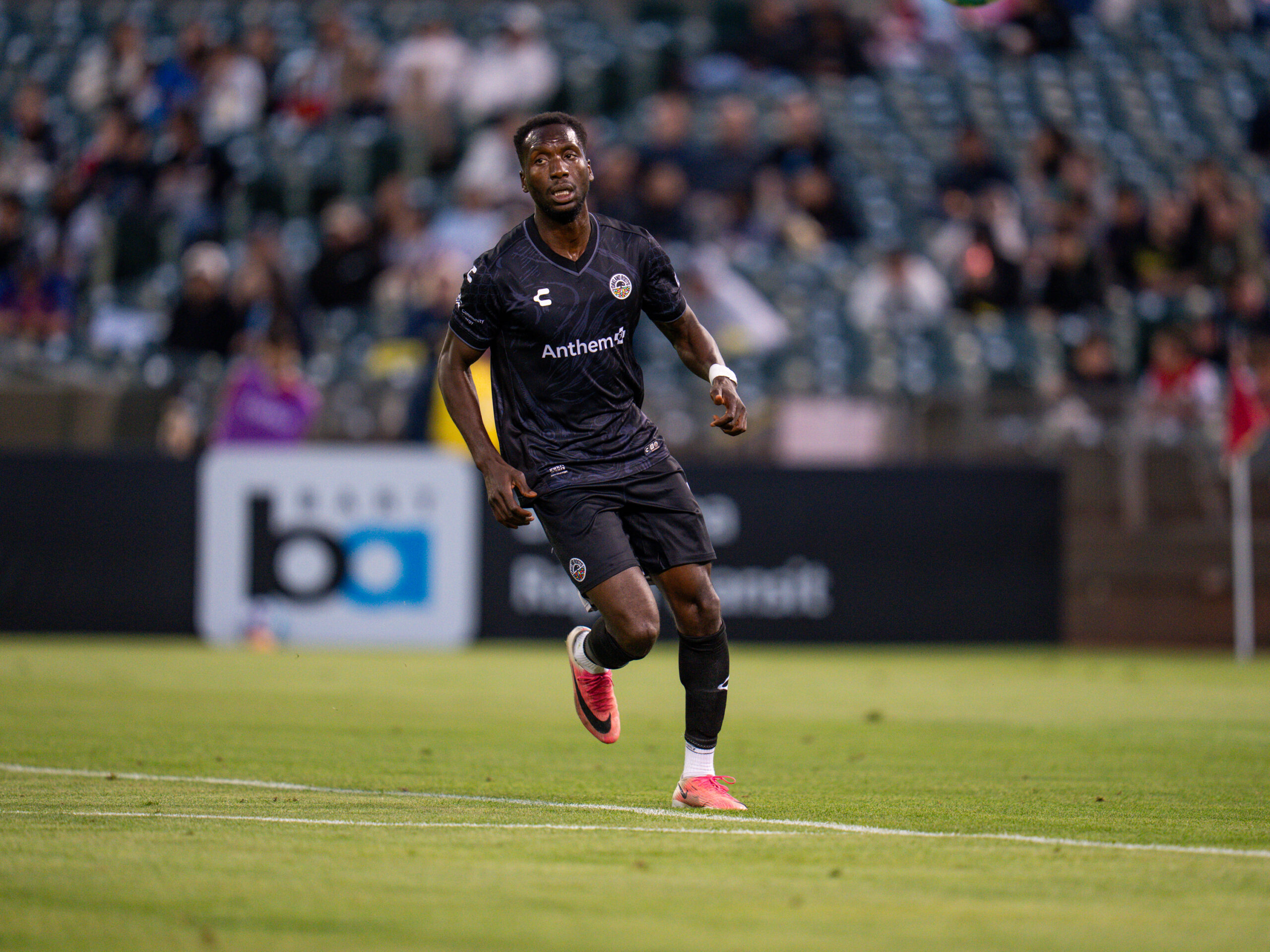 Late Collapse Punctures Oakland Roots Playoff Hopes