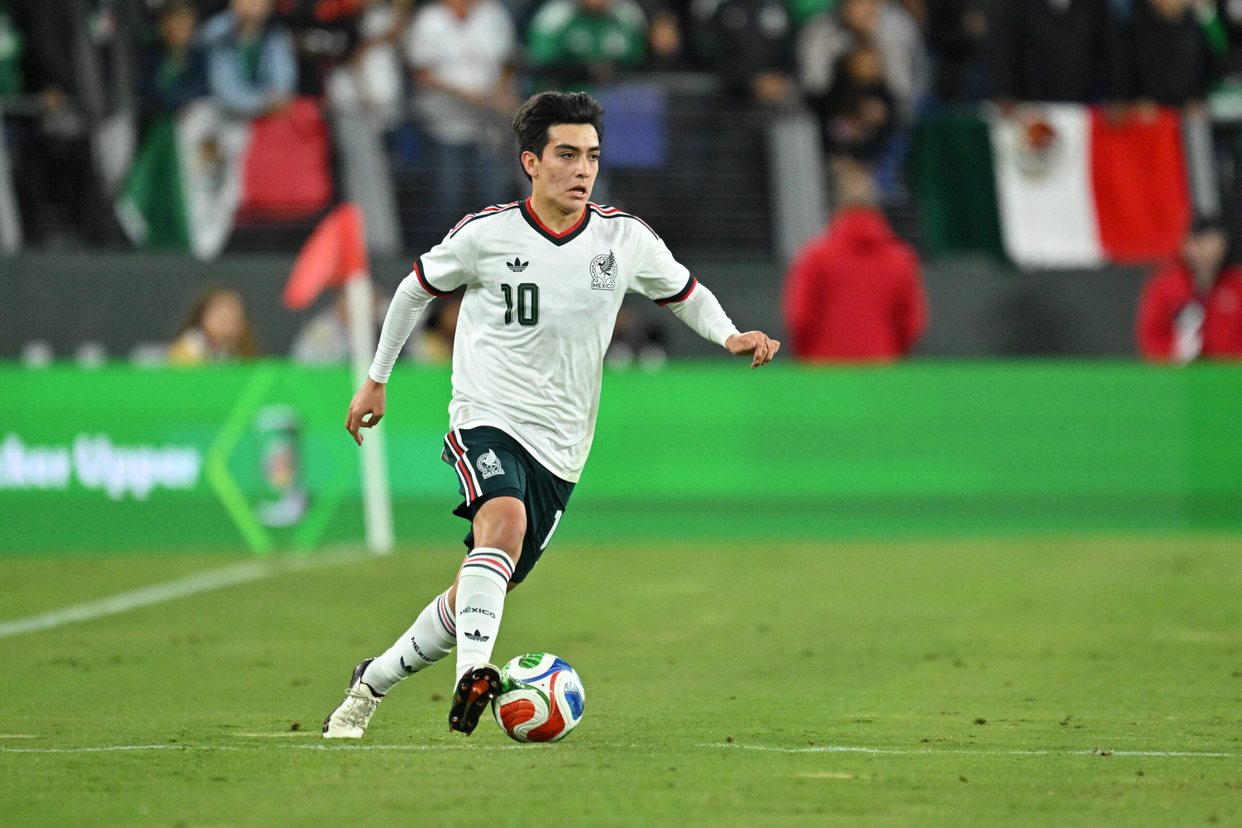 Arsenal Step Up Interest in Mexican Wonderkid Gilberto Mora